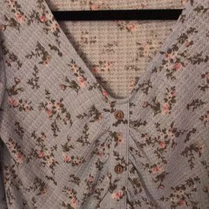 Cute floral romantic floral ruched top L